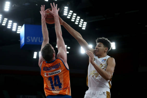 以本土精英 以本土精英