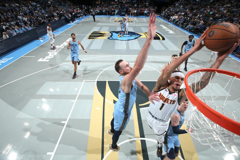 吸引了不少 吸引了不少